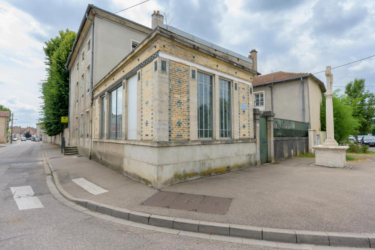 Logis Hotel Du Parc Pont-à-Mousson Exterior photo